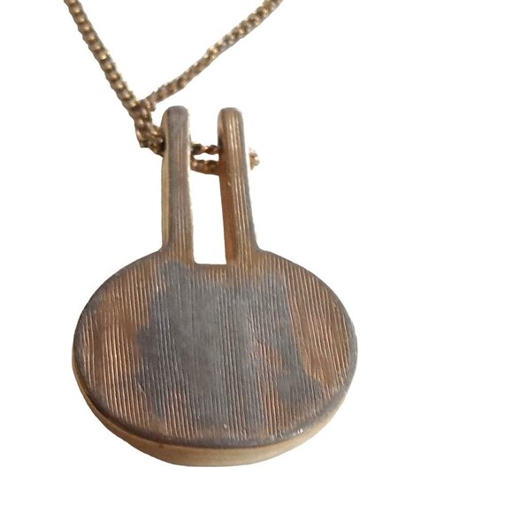 Dainty Vintage Pendant Necklace Gold tone Cream Enamel - Picture 4 of 7